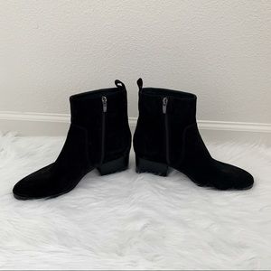 Via Spiga Black Suede Chelsea Boots Size 8.5W